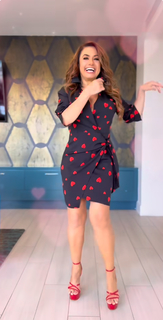 Penelope Menchaca feet photo thumbnail