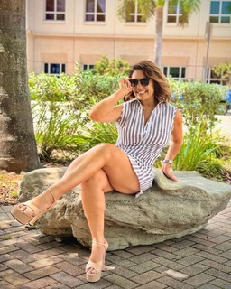 Penelope Menchaca feet photo thumbnail