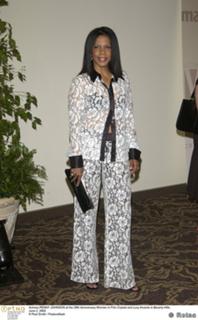 Penny Johnson feet photo 2