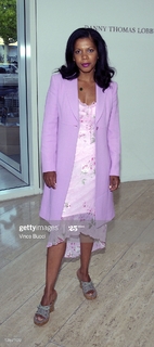 Penny Johnson feet photo 19