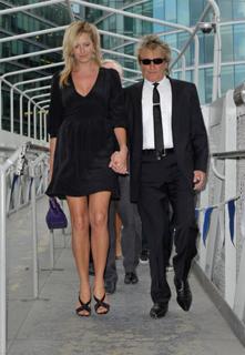 Penny Lancaster feet photo 10