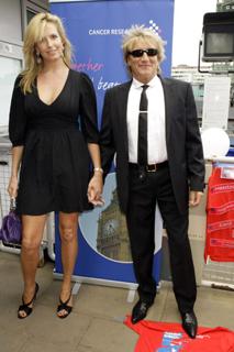 Penny Lancaster feet photo 9
