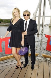 Penny Lancaster feet photo 8