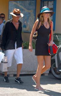 Penny Lancaster feet photo 2