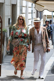 Penny Lancaster feet photo 1