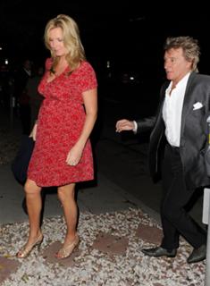 Penny Lancaster feet photo 1