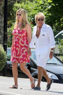 Penny Lancaster feet photo 18