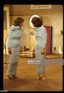 Penny Marshall feet photo 12