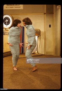 Penny Marshall feet photo 11