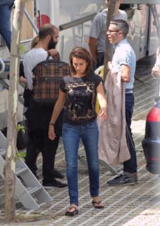 Penélope Cruz feet photo thumbnail