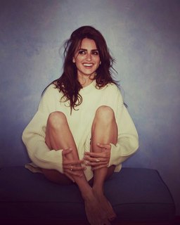 Penélope Cruz feet photo thumbnail