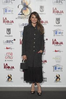 Penélope Cruz feet photo thumbnail