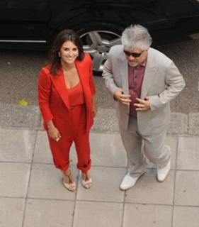 Penélope Cruz feet photo thumbnail