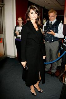 Penélope Cruz feet photo thumbnail
