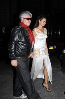 Penélope Cruz feet photo thumbnail
