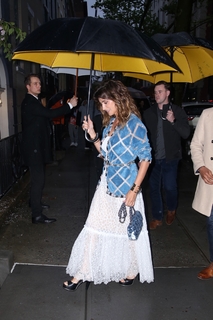Penélope Cruz feet photo thumbnail