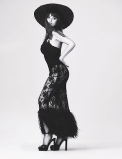 Penélope Cruz feet photo thumbnail