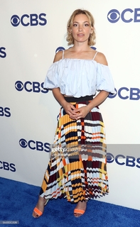 Perdita Weeks feet photo thumbnail