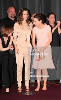 Peri Baumeister feet photo 6