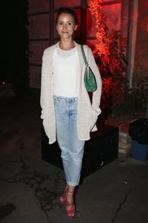 Peri Baumeister feet photo 1