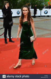 Peri Baumeister feet photo 7