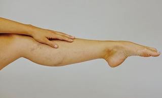 Peri Baumeister feet photo 8