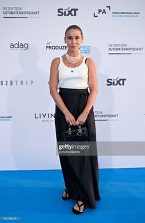 Peri Baumeister feet photo 5