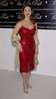 Peri Gilpin feet photo thumbnail