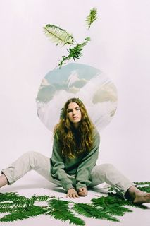 Perla Haney-Jardine feet photo 1