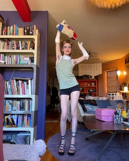Perla Haney-Jardine feet photo 17
