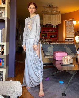 Perla Haney-Jardine feet photo 9