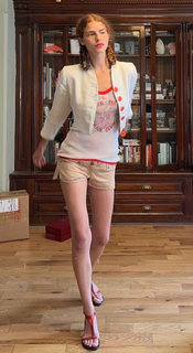 Perla Haney-Jardine feet photo 2