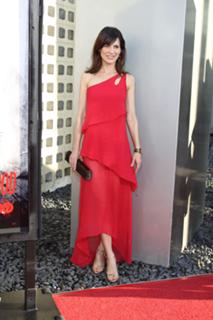 Perrey Reeves feet photo thumbnail