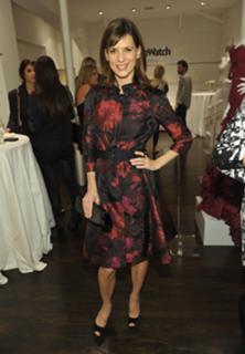 Perrey Reeves feet photo thumbnail
