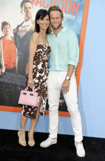 Perrey Reeves feet photo thumbnail