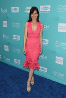 Perrey Reeves feet photo thumbnail