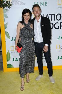 Perrey Reeves feet photo thumbnail