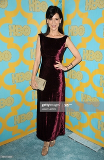 Perrey Reeves feet photo thumbnail