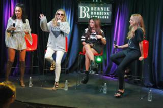 Perrie Edwards feet photo thumbnail