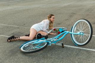 Perrie Edwards feet photo thumbnail