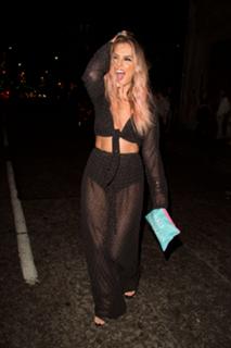 Perrie Edwards feet photo thumbnail