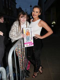 Perrie Edwards feet photo thumbnail