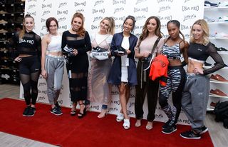Perrie Edwards feet photo thumbnail
