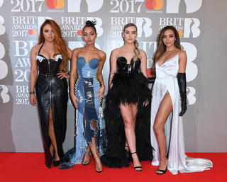 Perrie Edwards feet photo thumbnail