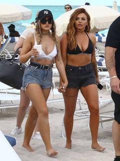 Perrie Edwards feet photo thumbnail