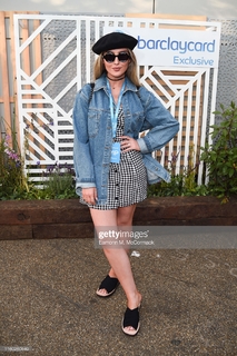 Perrie Edwards feet photo thumbnail