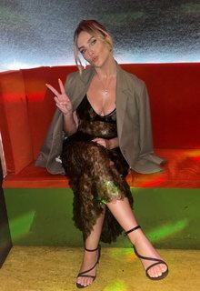 Perrie Edwards feet photo thumbnail