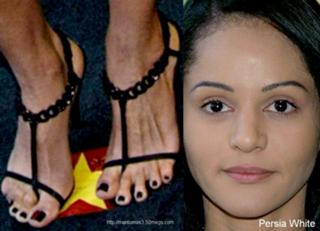Persia White feet photo 4