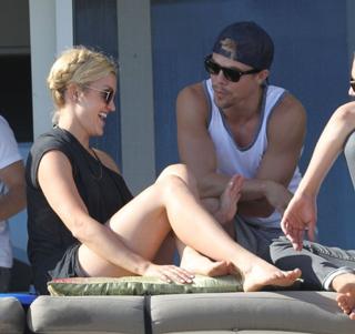 Peta Murgatroyd feet photo thumbnail