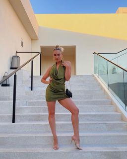 Peta Murgatroyd feet photo thumbnail